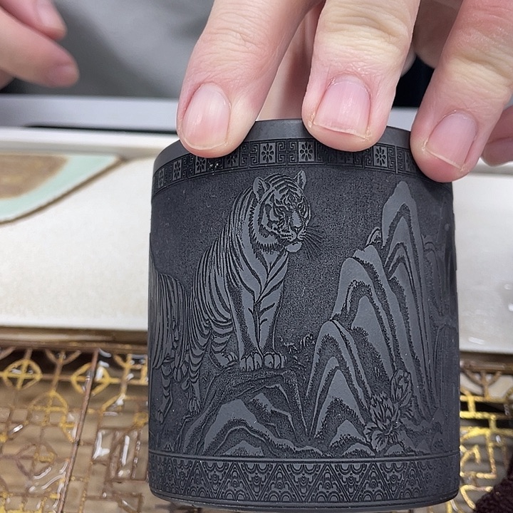 茶杯紫砂五虎主人杯