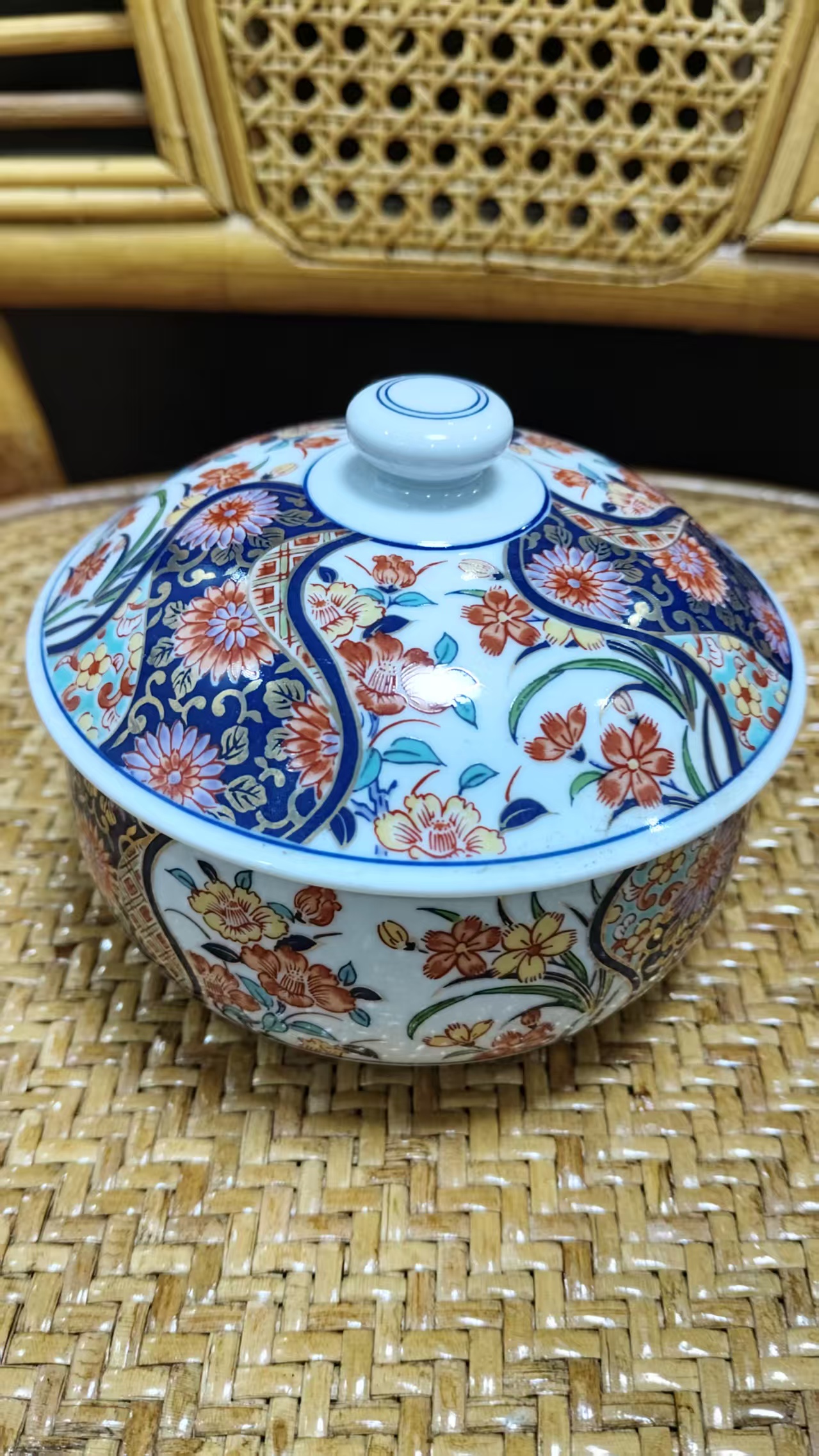 牡丹缠枝民族风珐琅彩盖碗