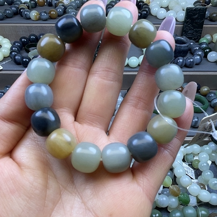 和田玉未镶嵌手链