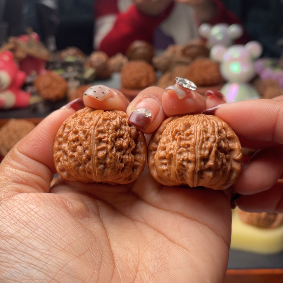 【闪购商品】文玩核桃把件白狮子35