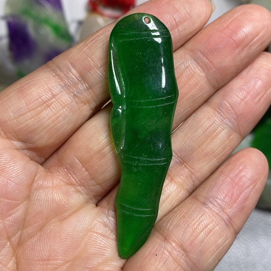 和田玉（糖玉）未镶嵌颈饰