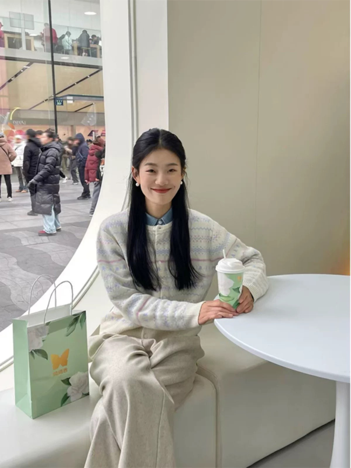 温柔风短款渐变色针织开衫女新款高级感小众修身镂空软糯毛衣7889