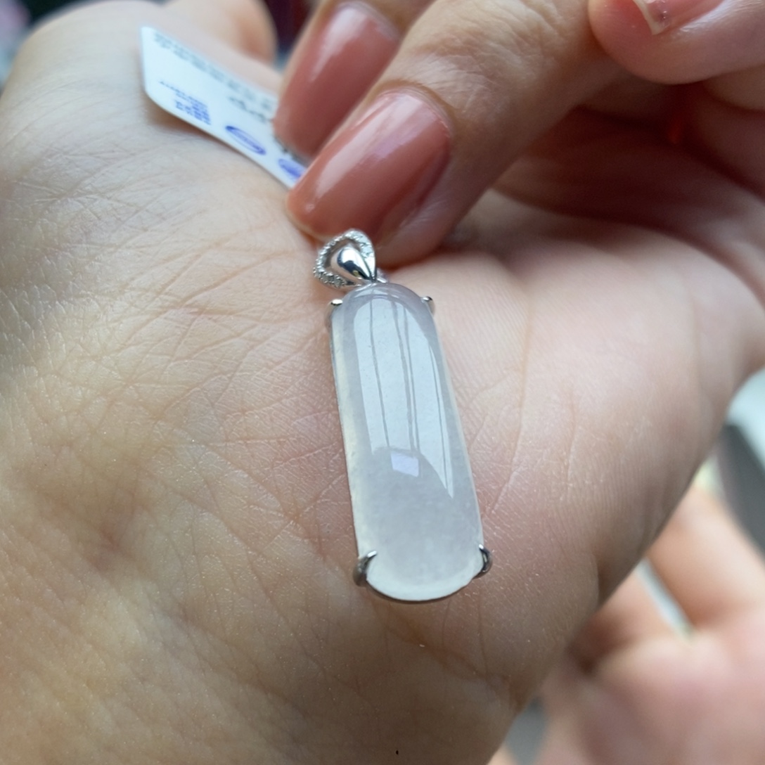 翡翠18K金镶嵌颈饰吊坠21