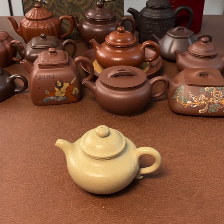 紫砂茶壶莲子本山段手工壶