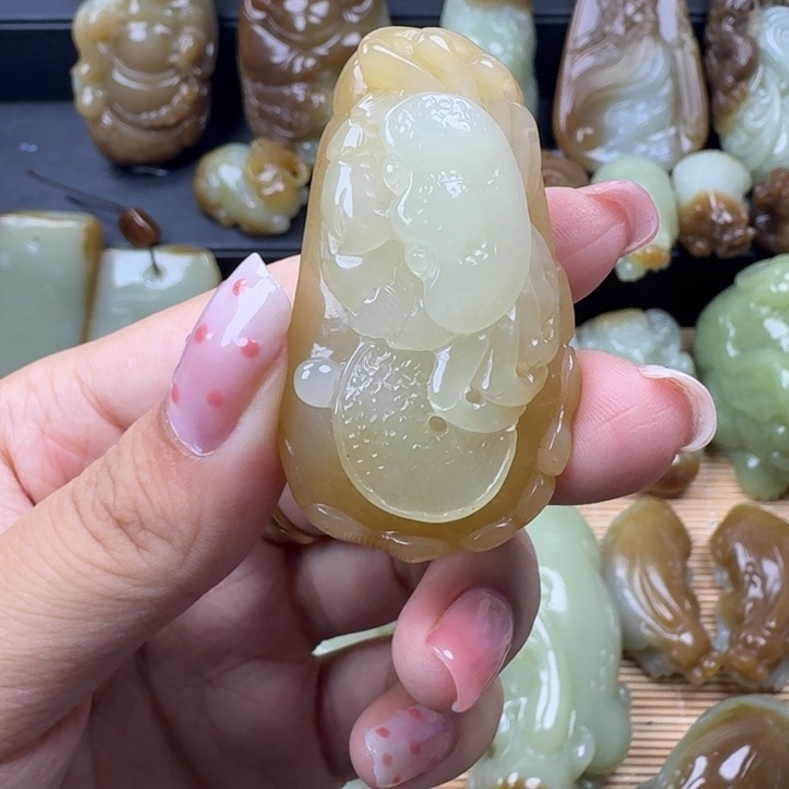 未镶嵌和田玉挂件