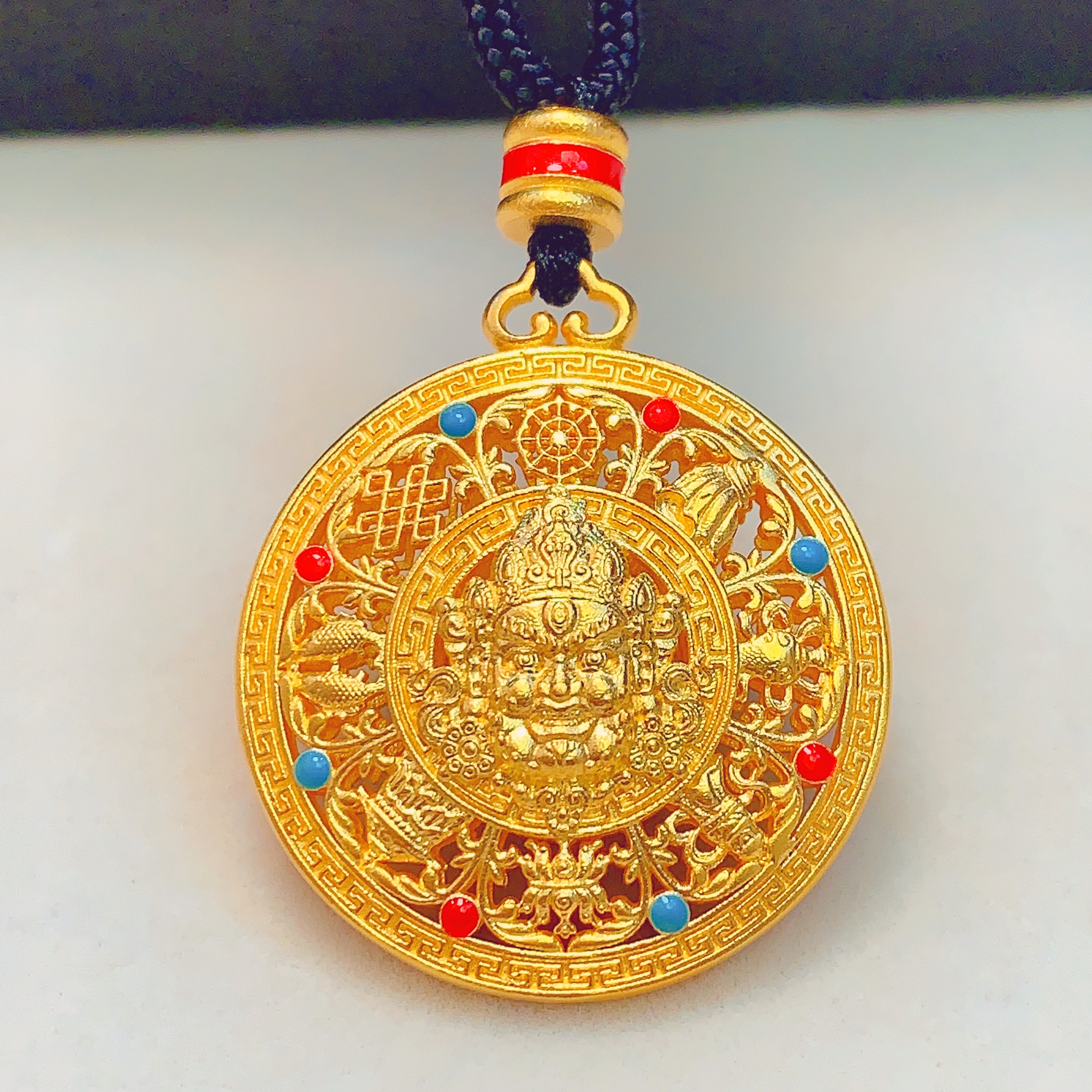 【水贝黄金】足 金999黄财神八宝罗盘双面吊坠C300