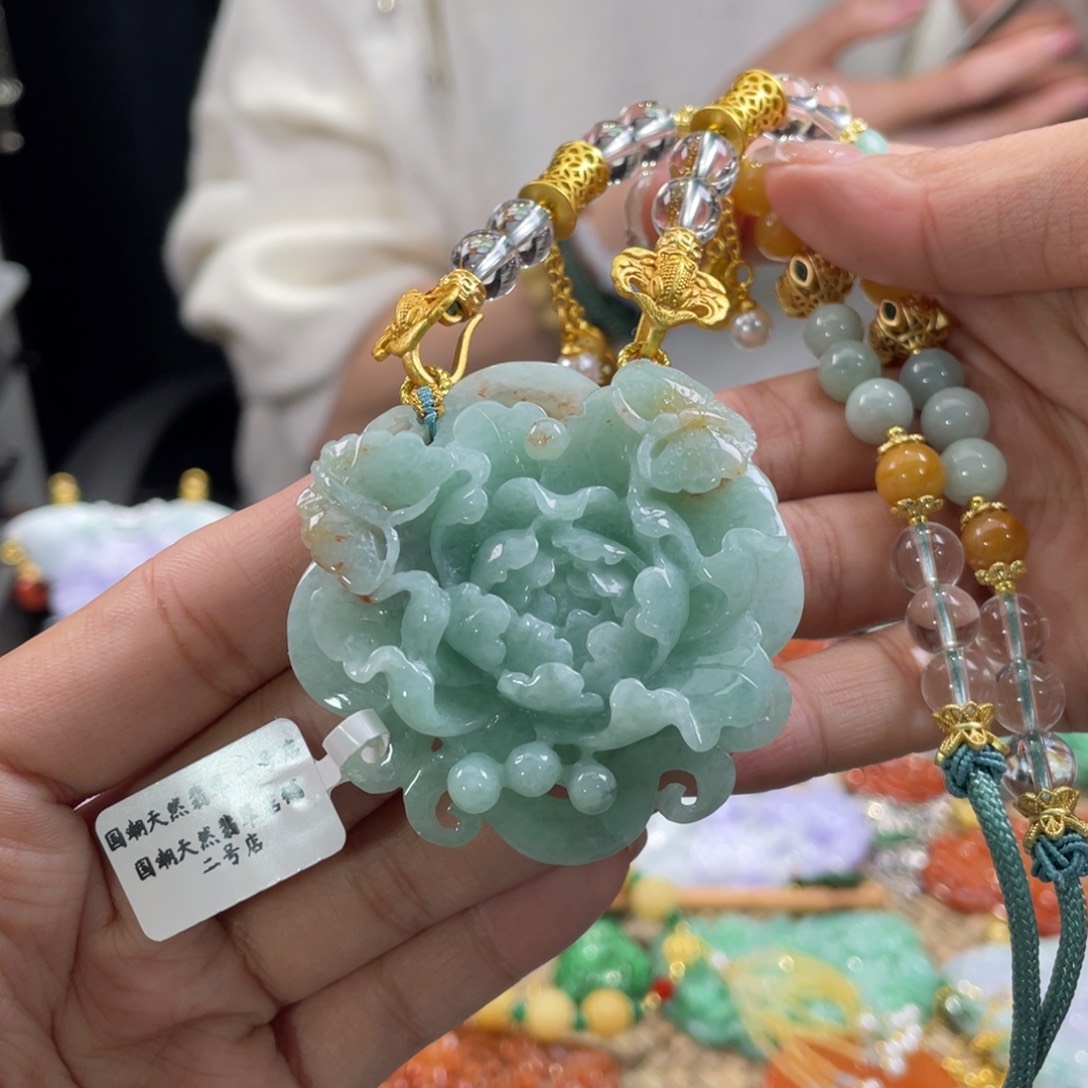 翡翠颈饰未镶嵌代编织