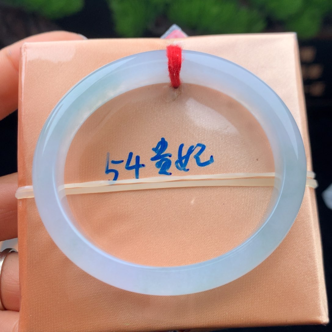 翡翠手镯未镶嵌手镯