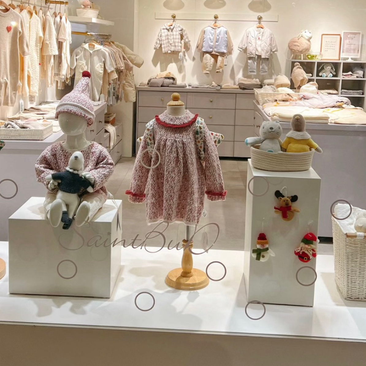 熊头字母羽绒连帽连体