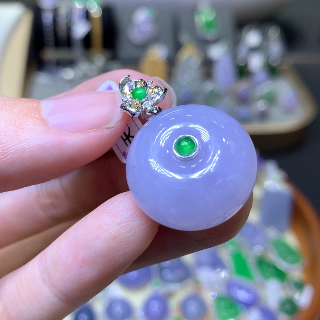 【闪购商品】翡翠颈饰18K金镶嵌翡翠吊坠项链