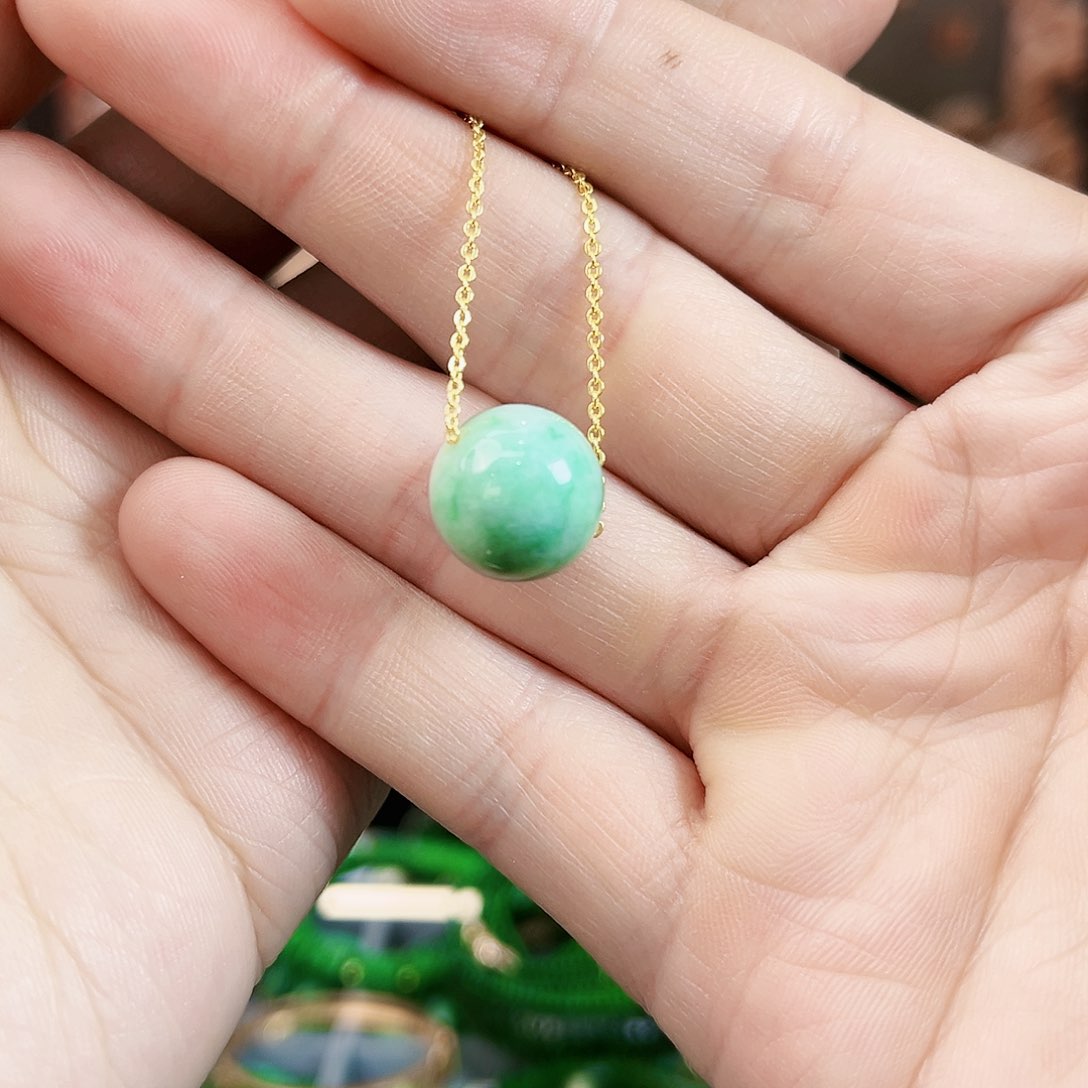 翡翠颈饰未镶嵌吊坠多样性