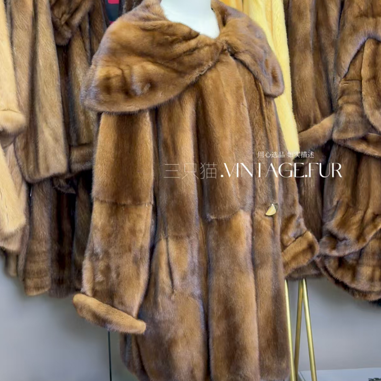 【三只猫9-1】青果领娃娃领挽袖女士vintage皮草