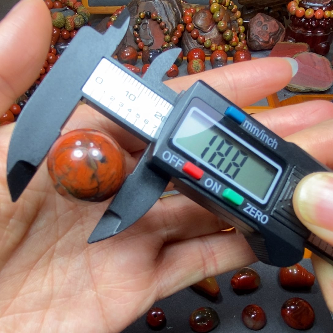 南红玛瑙珠子未镶嵌