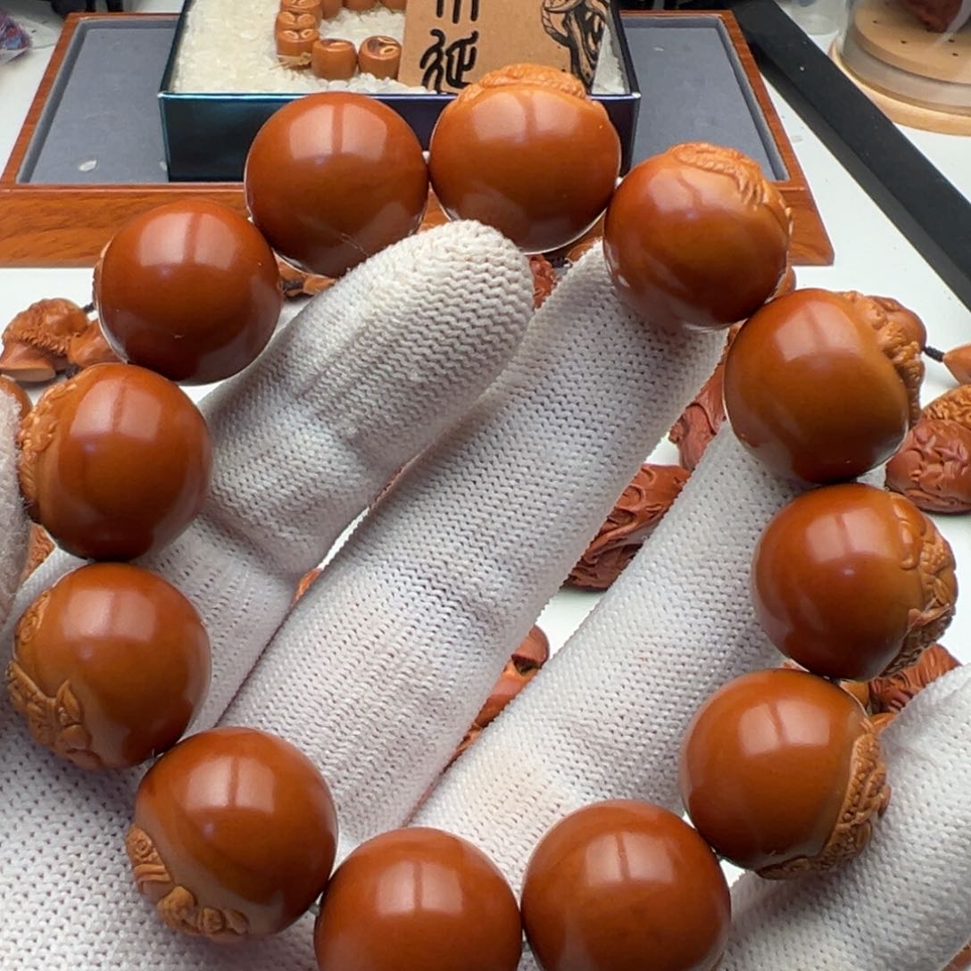 橄榄核手串栋*橄榄核金蝉