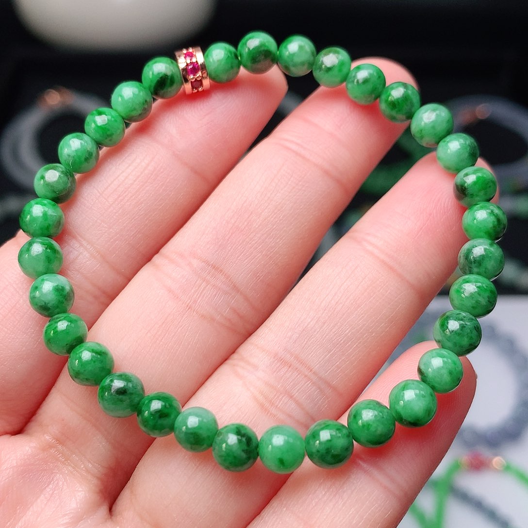 翡翠手链未镶嵌翡翠