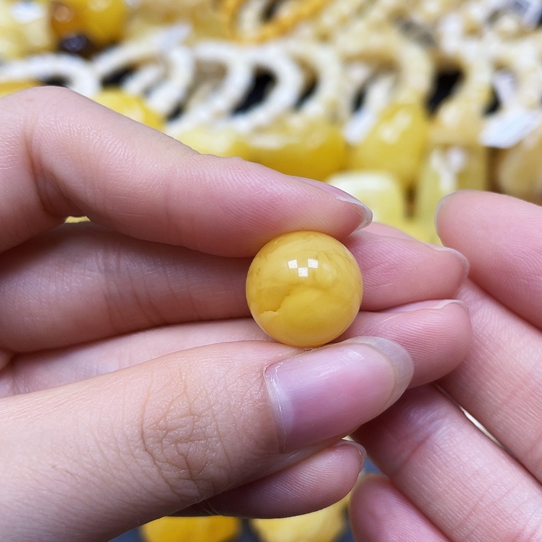 未镶嵌蜜蜡裸石圆珠14.3mm瑕