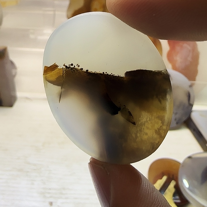 玛瑙/玉髓未镶嵌珠宝奇石