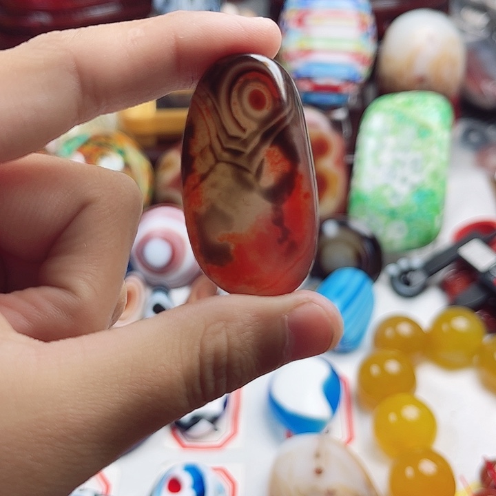 玛瑙/玉髓未镶嵌珠宝奇石