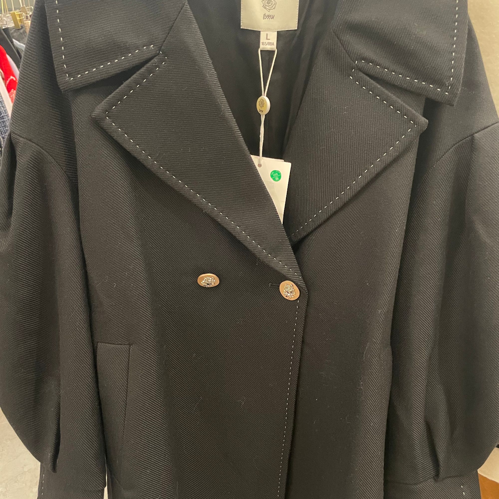 红玫瑰 -时尚百搭羊毛短外套132110014