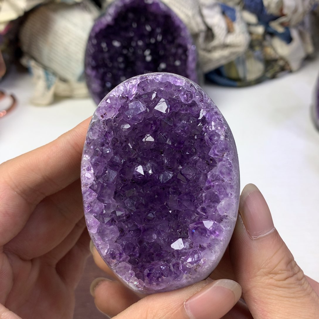 未镶嵌水晶大型摆件（非配饰）