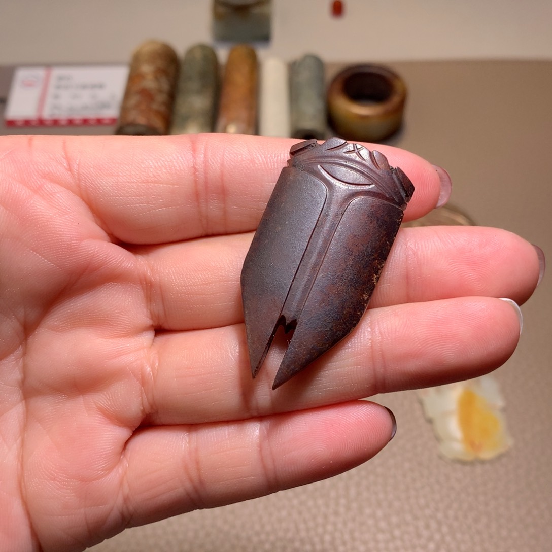 和田玉（糖玉）颈饰未镶嵌心*海