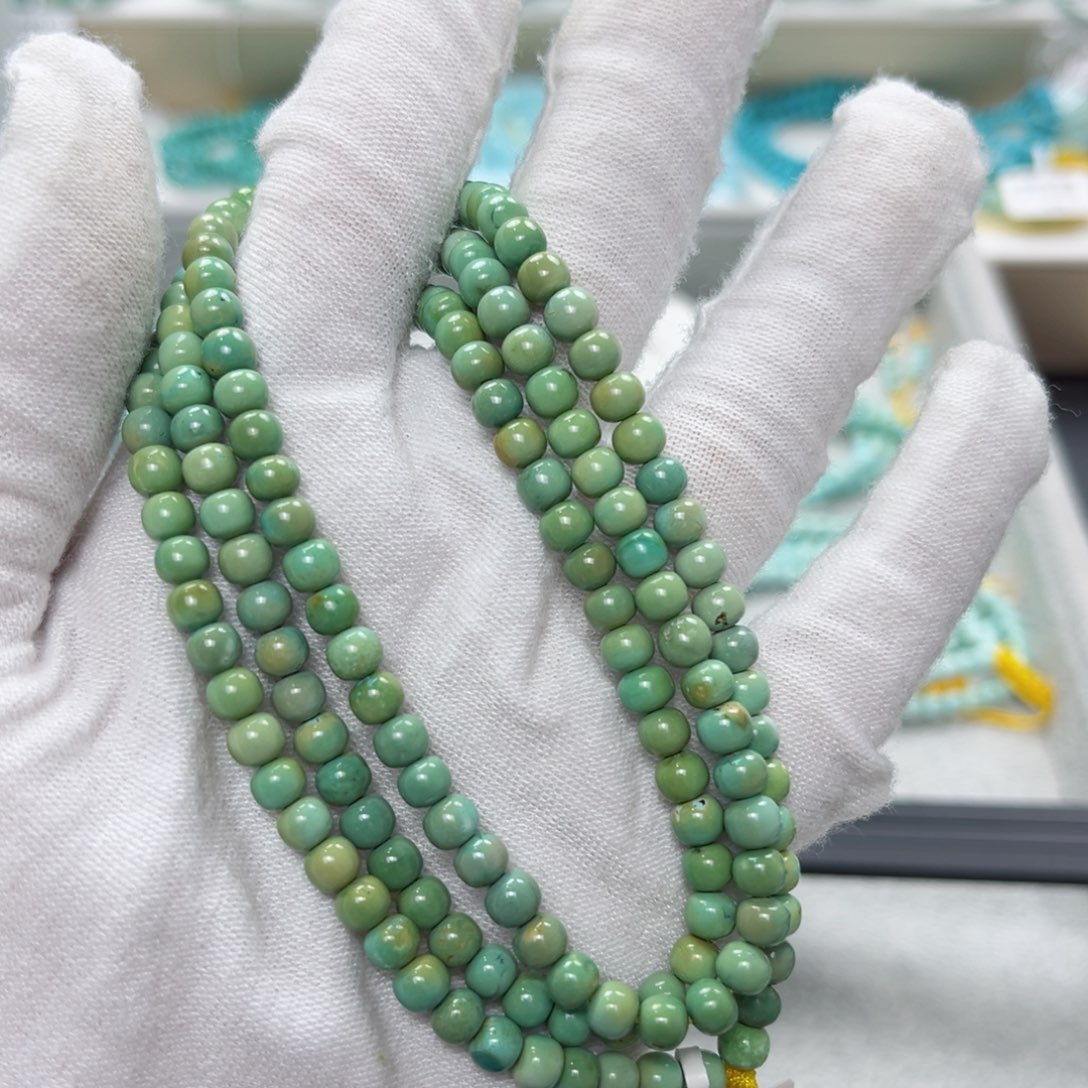 绿松石绿松石未镶嵌