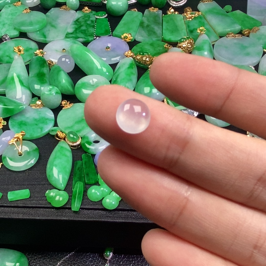 妮***崽翡翠未镶嵌颈饰翡翠