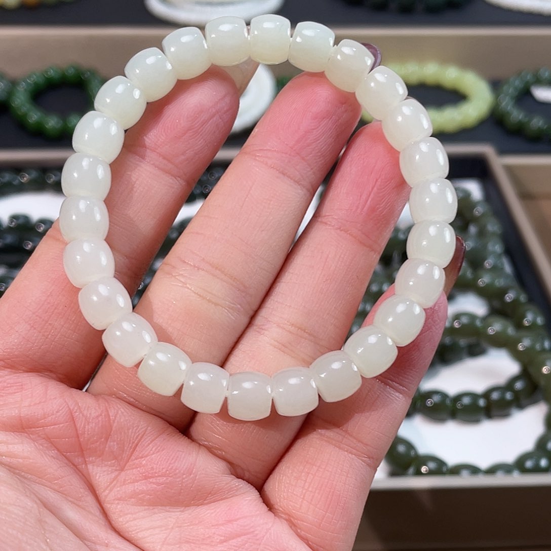 和田玉手链未镶嵌8.0