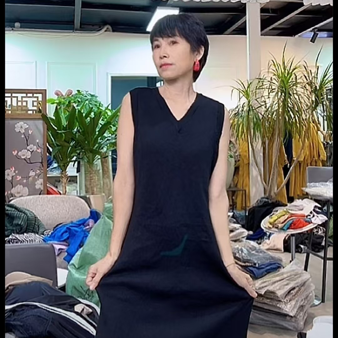 V领夏季无袖长款纯色百搭连衣裙-果梓443