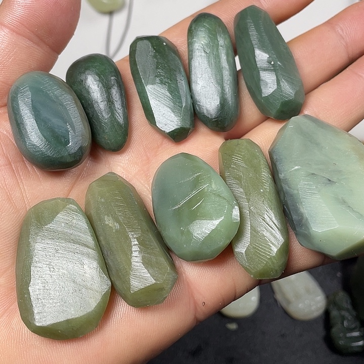 和田玉（糖玉）未镶嵌珠宝半成品