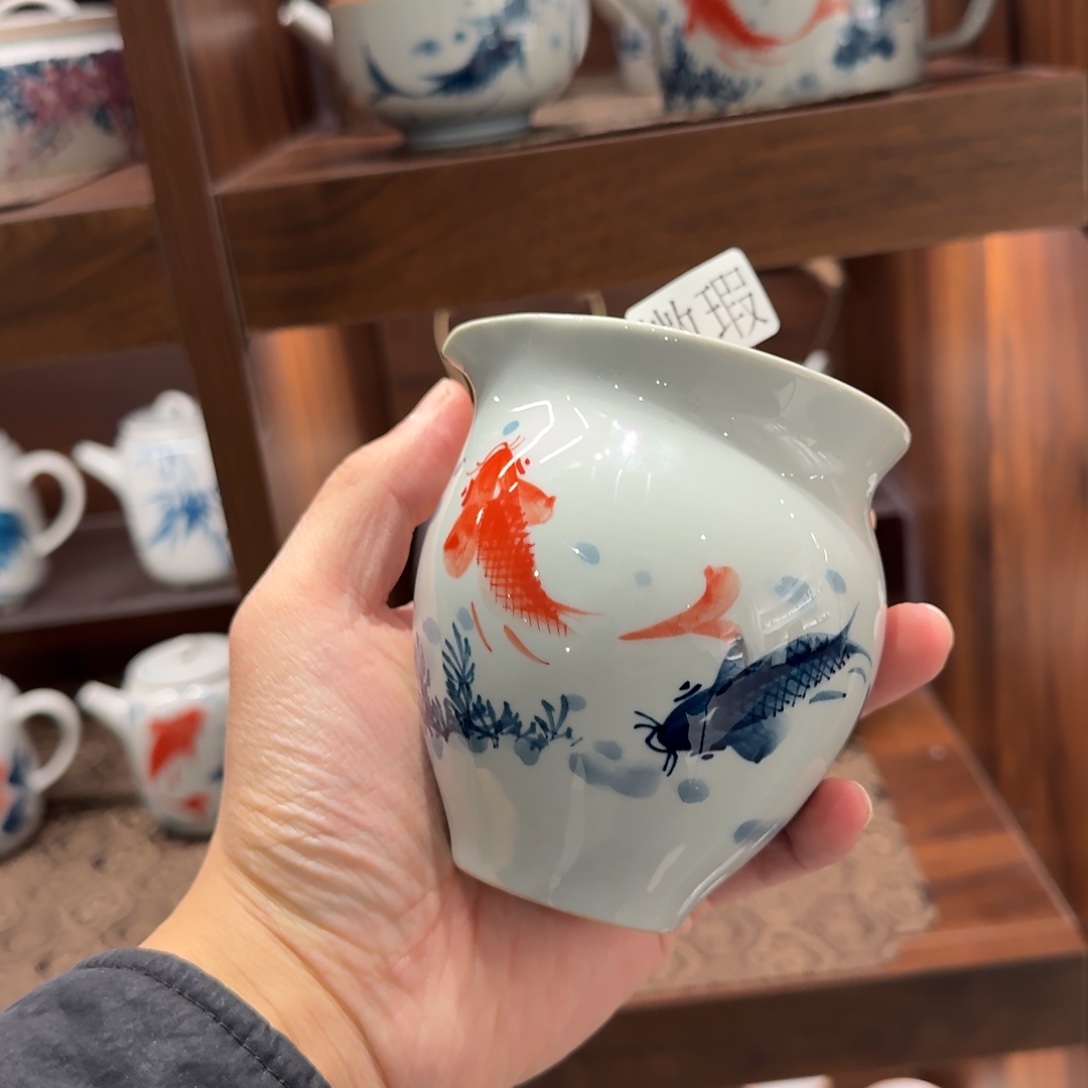 釉下手绘茶具微瑕