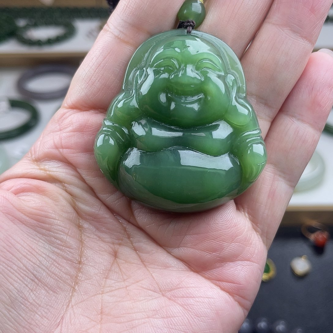 和田玉（碧玉）颈饰未镶嵌