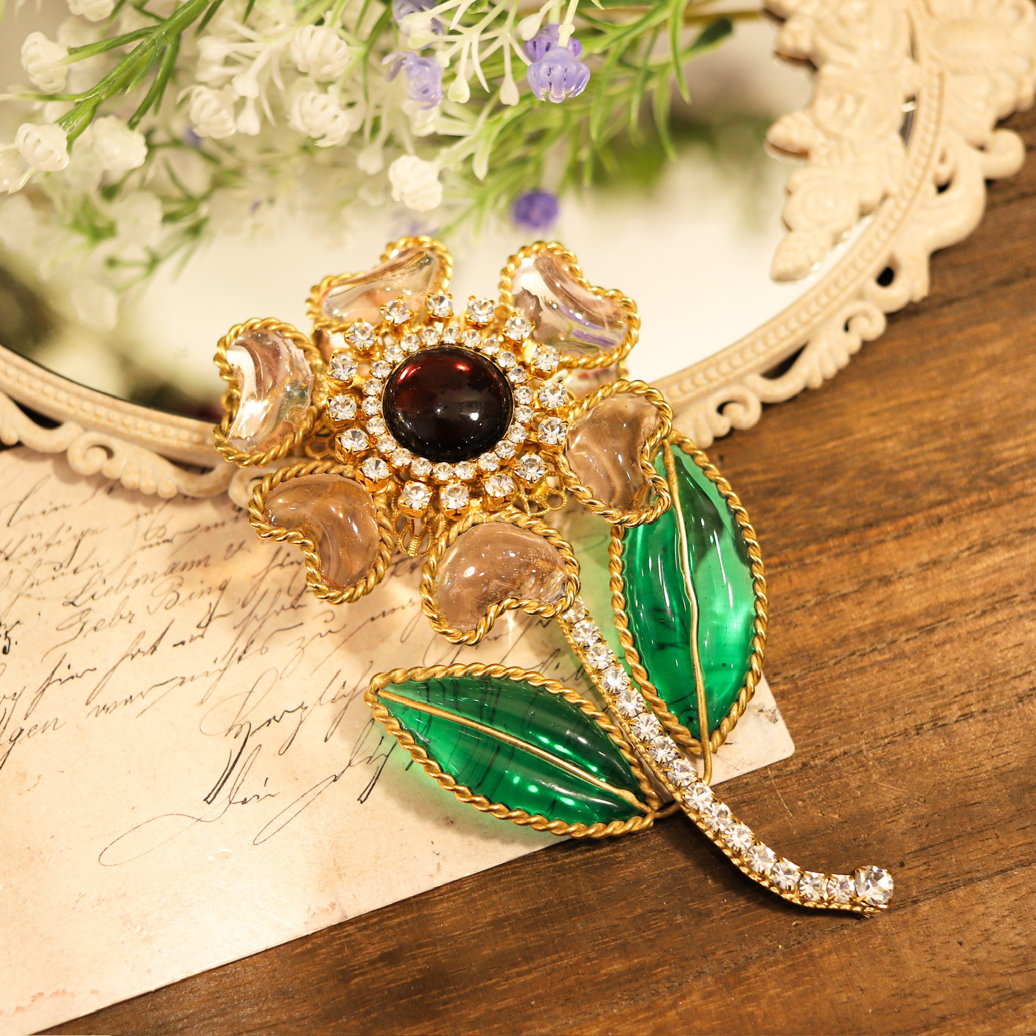 合金仿水晶胸针 美产 手工琉璃花卉元素胸针 高级感中古风胸针