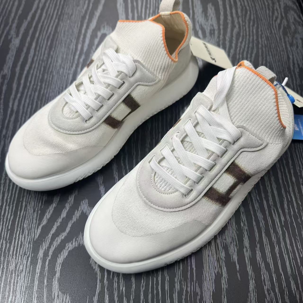 95新 Hermes/爱马仕 爱马仕白色袜套运动鞋41.5码 lb954  