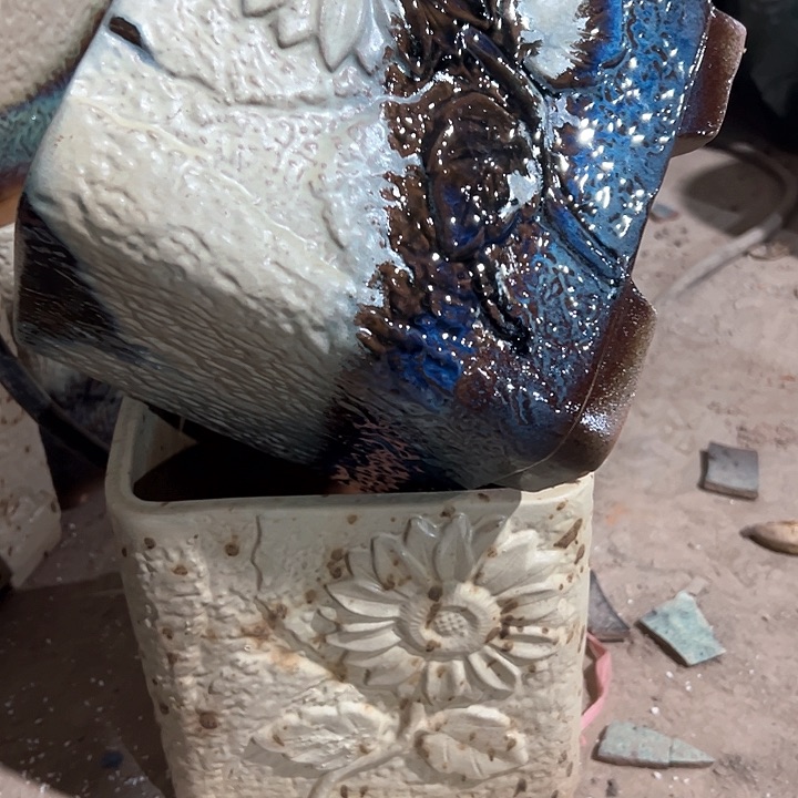 红陶瑕疵18-19两个