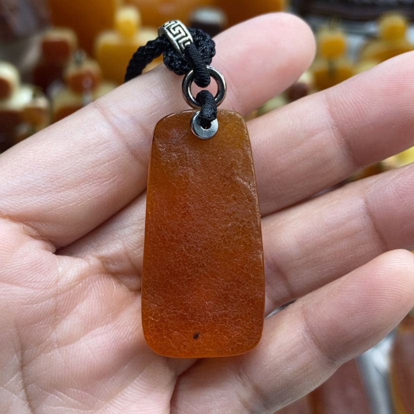 【闪购商品】琥珀颈饰未镶嵌