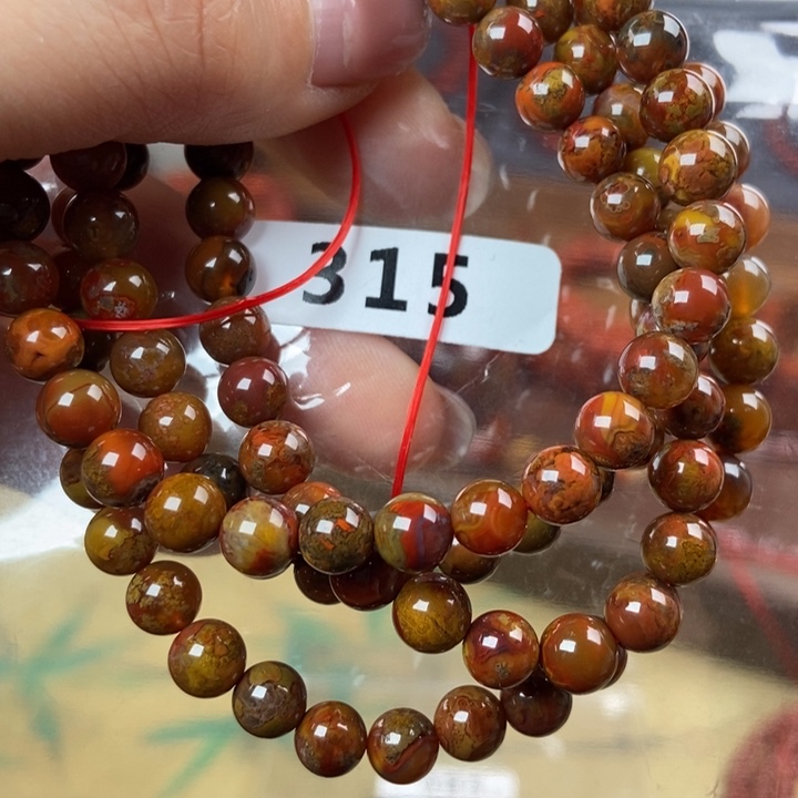 南红玛瑙未镶嵌颈饰