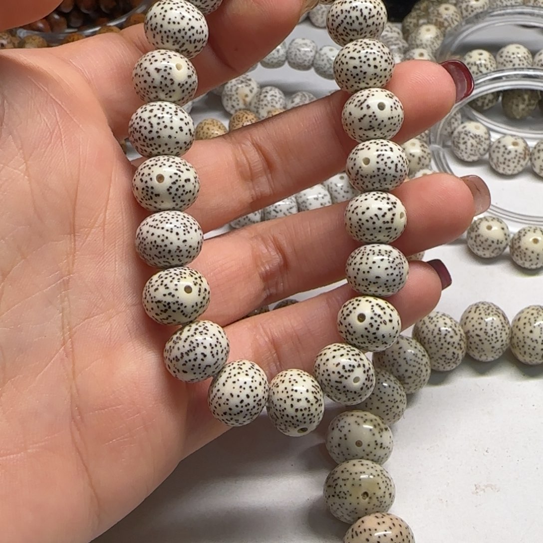 星月菩提吊坠?*?1210苹果正月