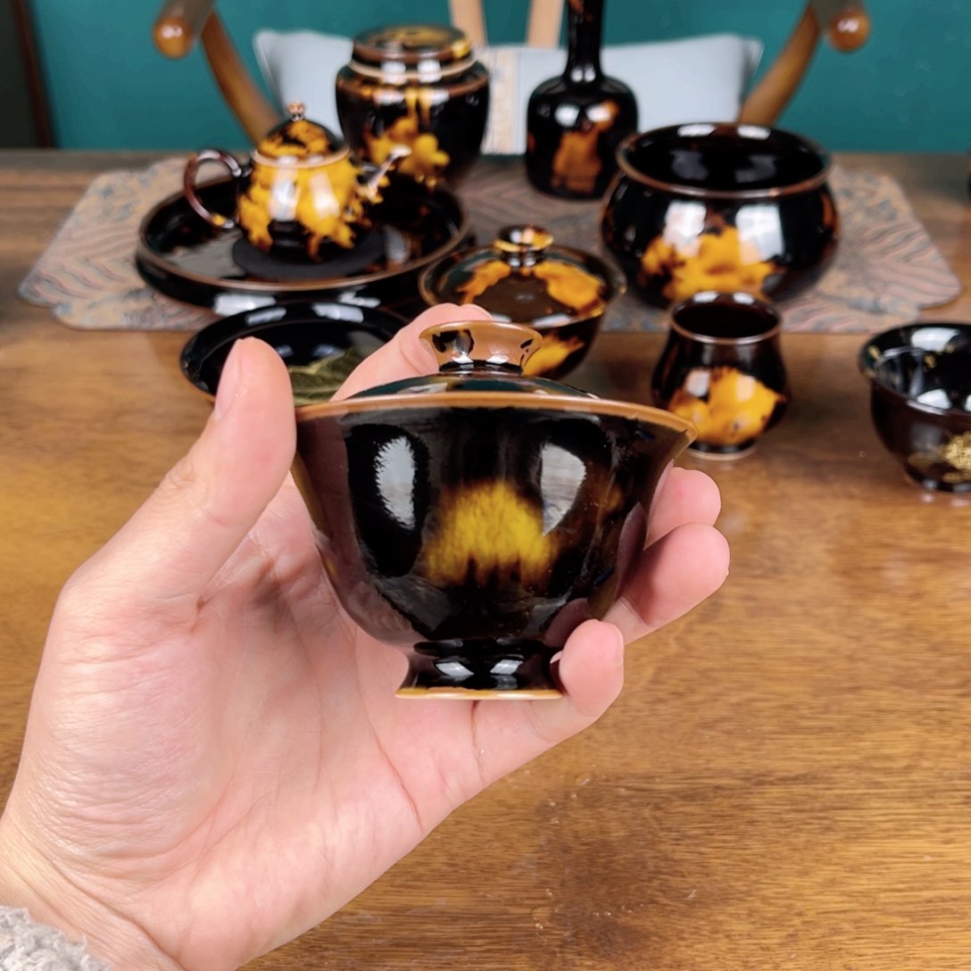 碗柴窑玳瑁釉两才小元宝盖碗