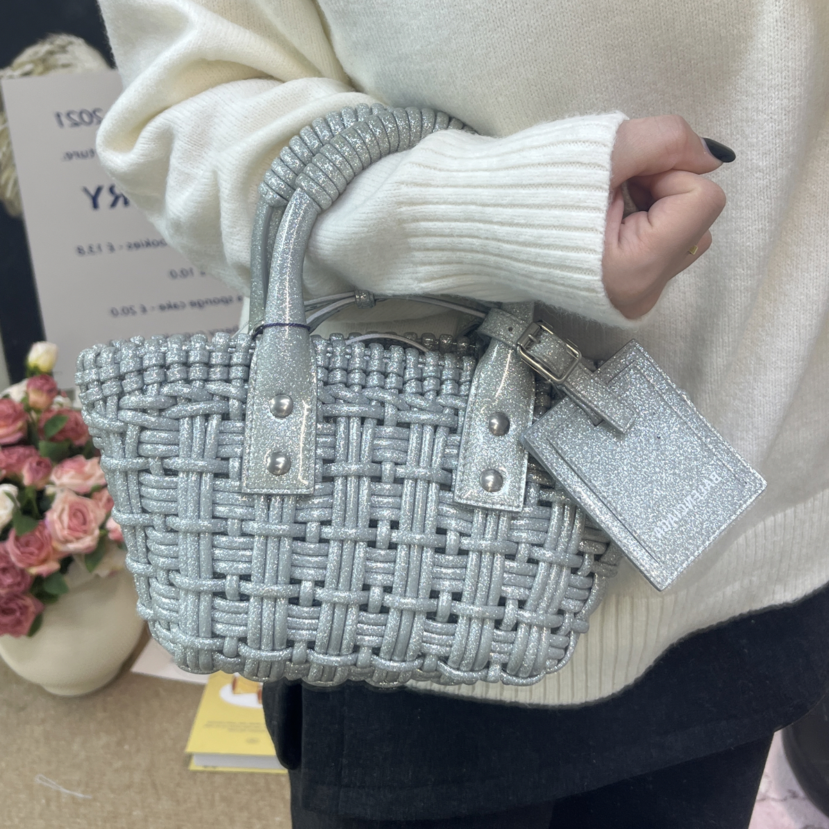 95新 Balenciaga/巴黎世家 银色手提单肩斜挎包