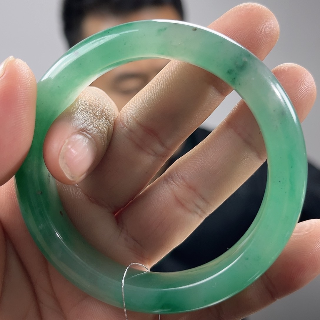 石英质玉手镯未镶嵌欧*