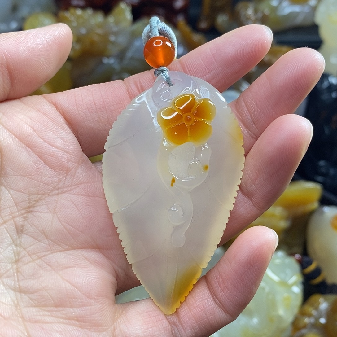 玛瑙/玉髓未镶嵌吊坠