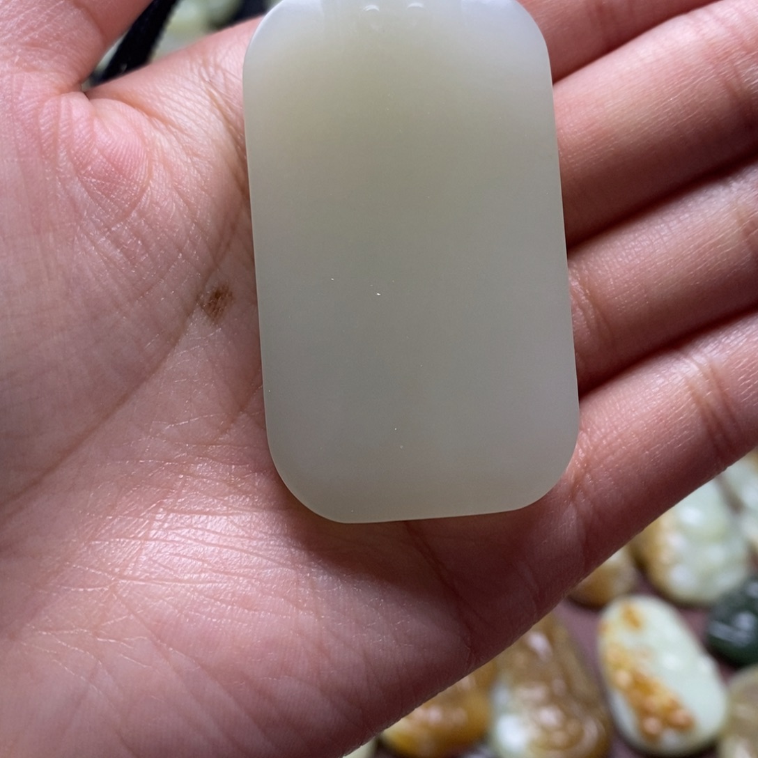 吊坠(不含链)未镶嵌和田玉（糖玉）