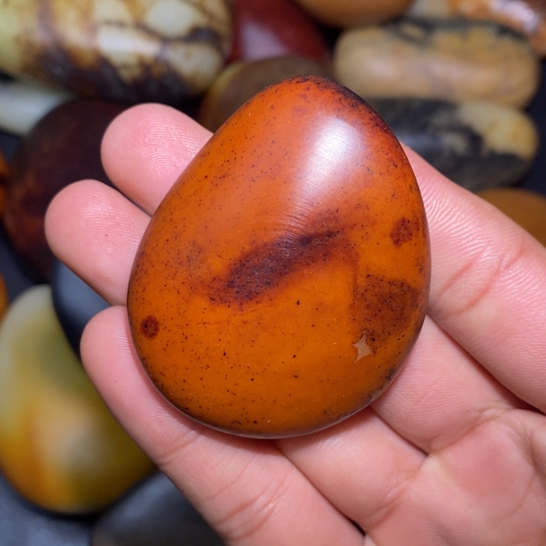 和田玉未镶嵌珠宝奇石