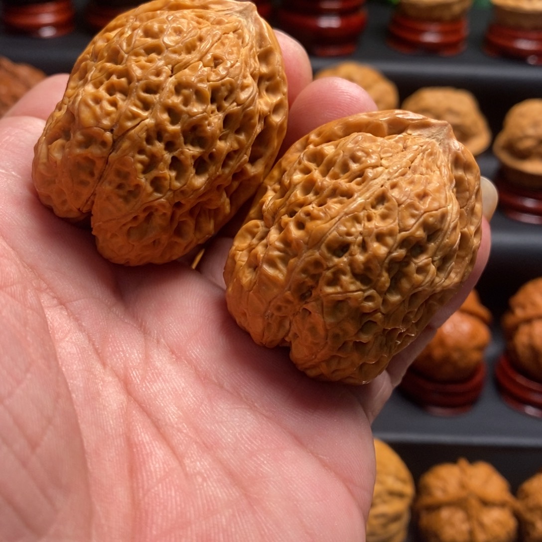 吊坠文玩核桃铁虎头45尺