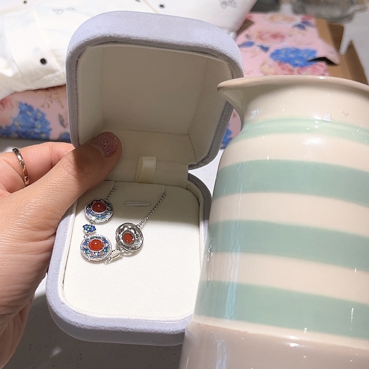 瓷片Fugggghhhjhhhhh