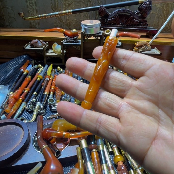 铁***李仿古雕刻烟嘴把玩实用