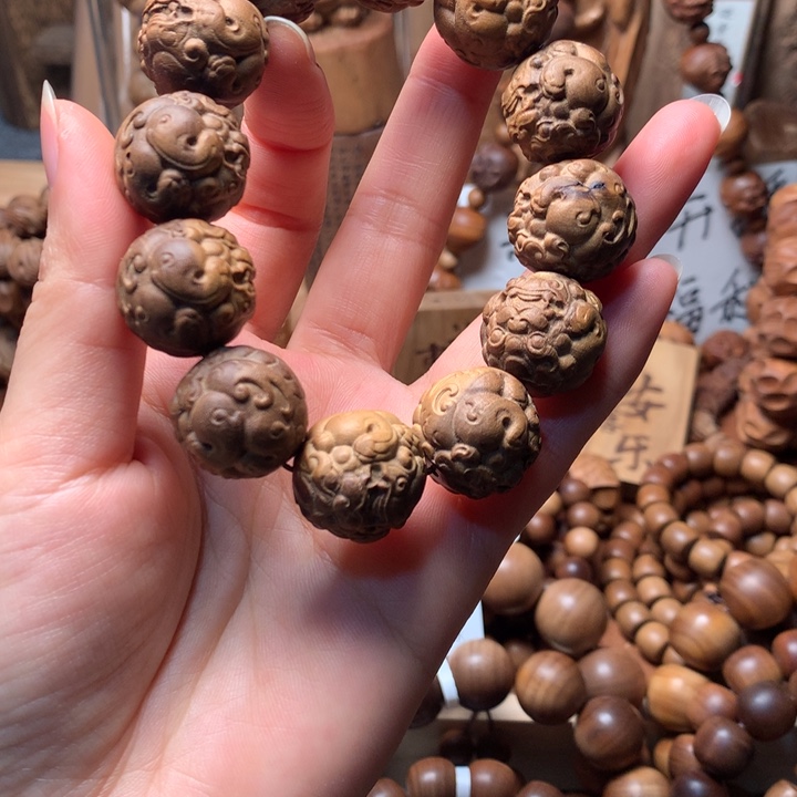 檀香木手串/手链老山檀香貔貅瑕
