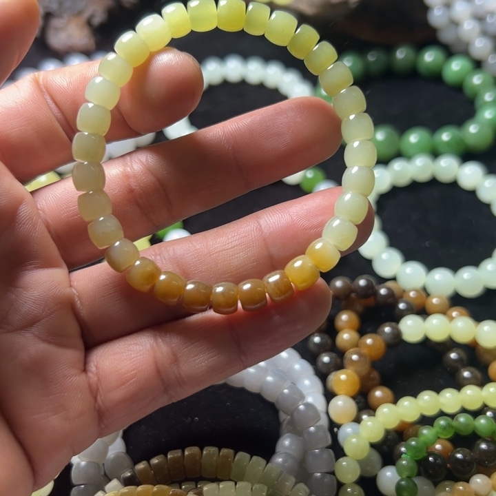 和田玉（糖玉）未镶嵌手链