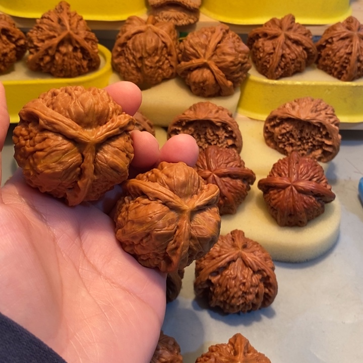 @****文玩核桃吊坠hhhujhhh